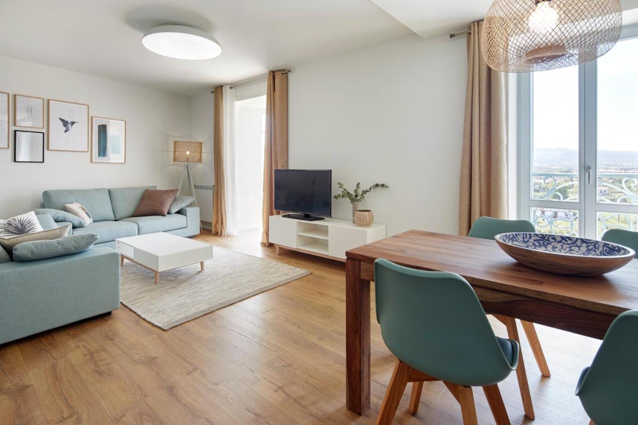 H Suite3b By Smiling Apartment Hondarribia