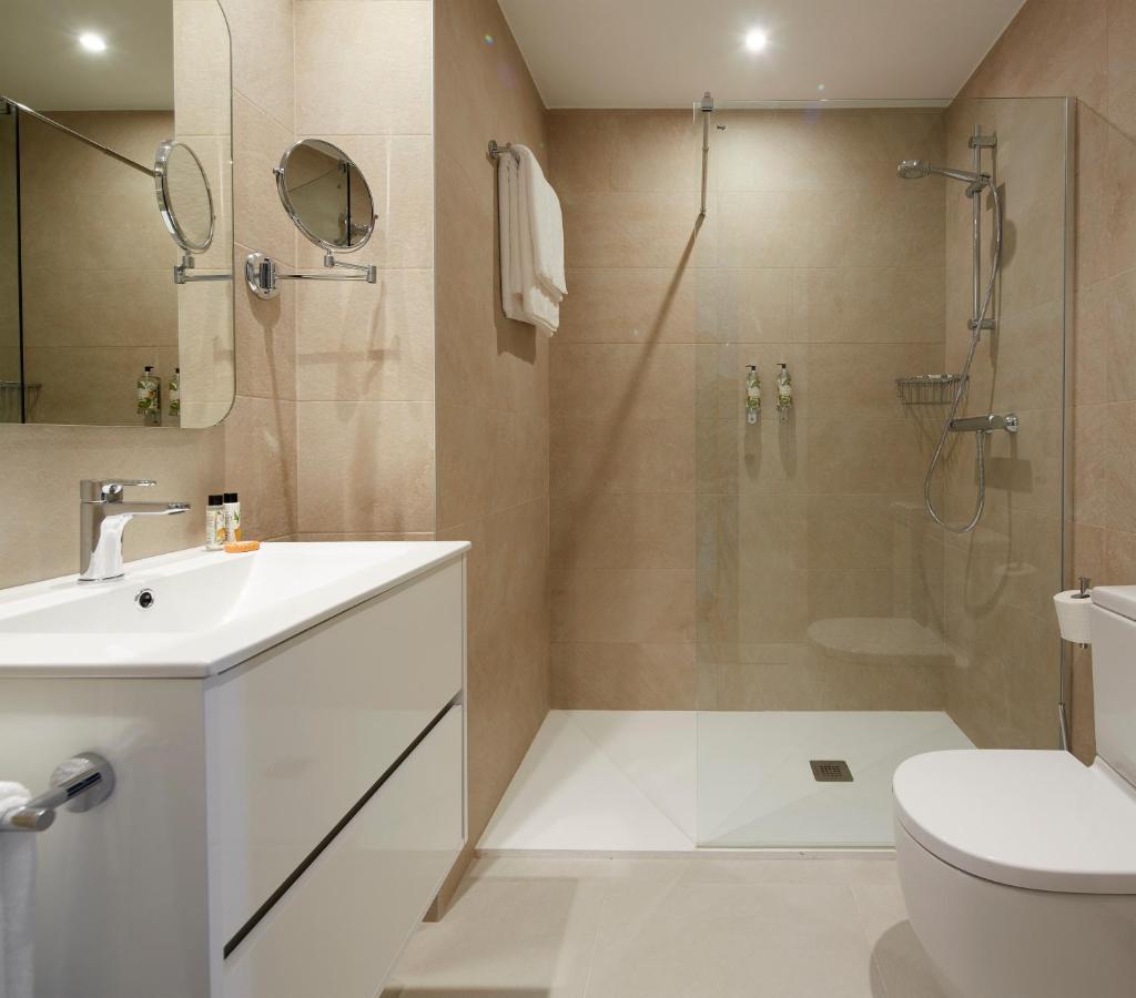 H Suite3b By Smiling Hondarribia
