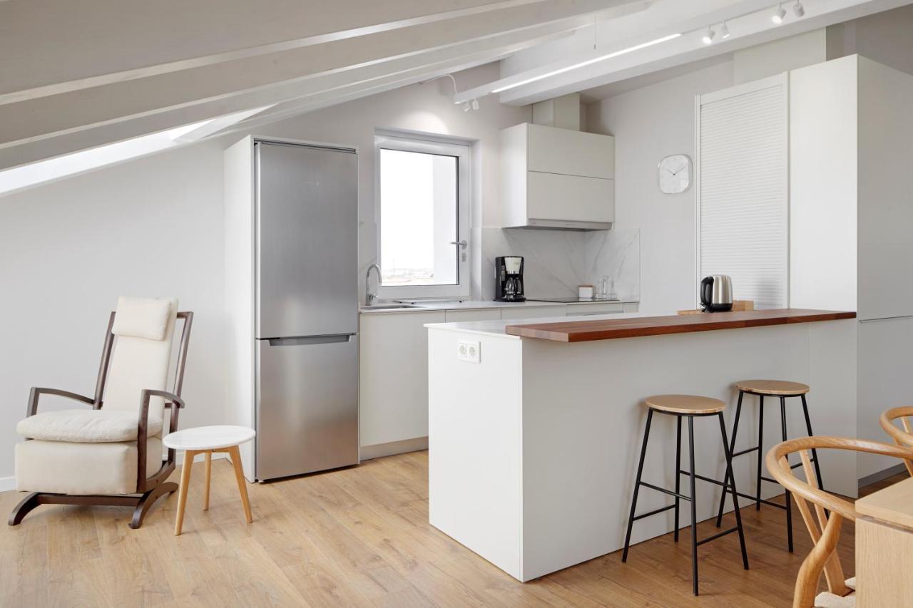 H Suite3b By Smiling